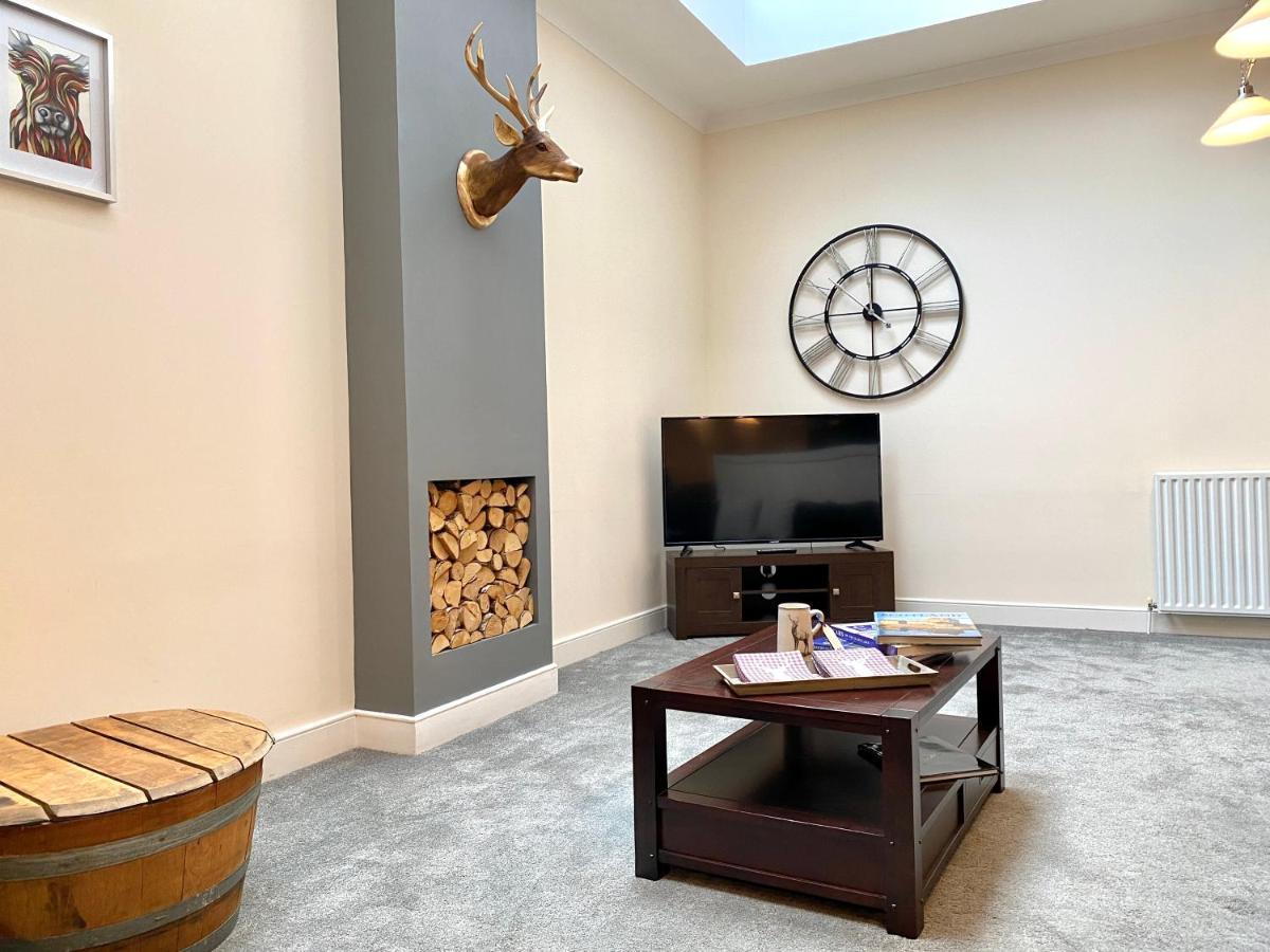 Serviced Accommodation Moray Lesmurdie House, Elgin - Free Parking, Free Wifi Екстер'єр фото