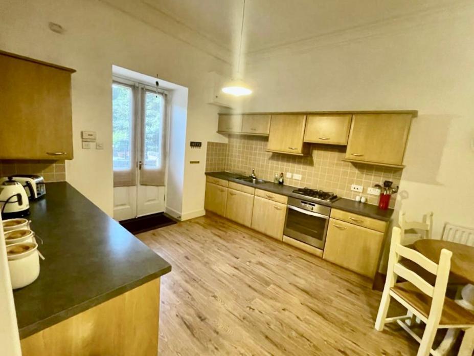 Serviced Accommodation Moray Lesmurdie House, Elgin - Free Parking, Free Wifi Екстер'єр фото