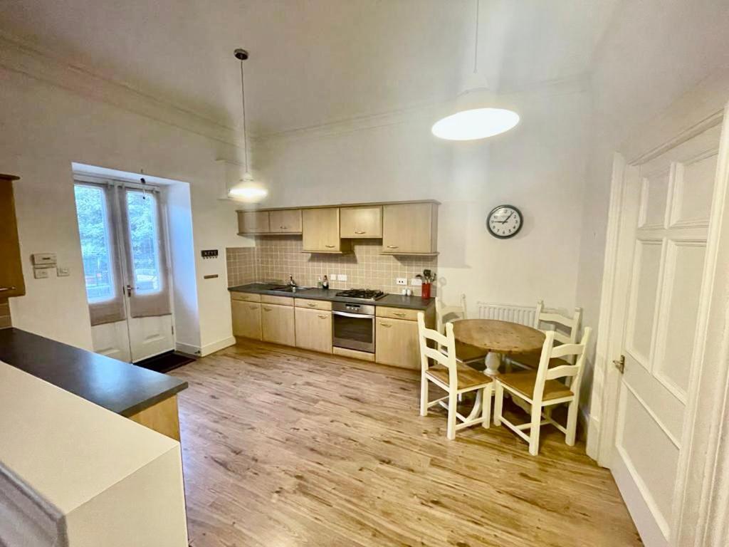Serviced Accommodation Moray Lesmurdie House, Elgin - Free Parking, Free Wifi Екстер'єр фото